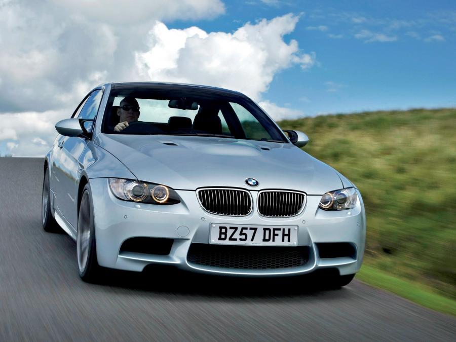  BMW M3 Coupe 2007 года  (UK) (фото 10 из 16)